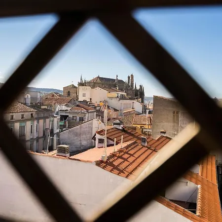 Goyesco Plaza Plasencia